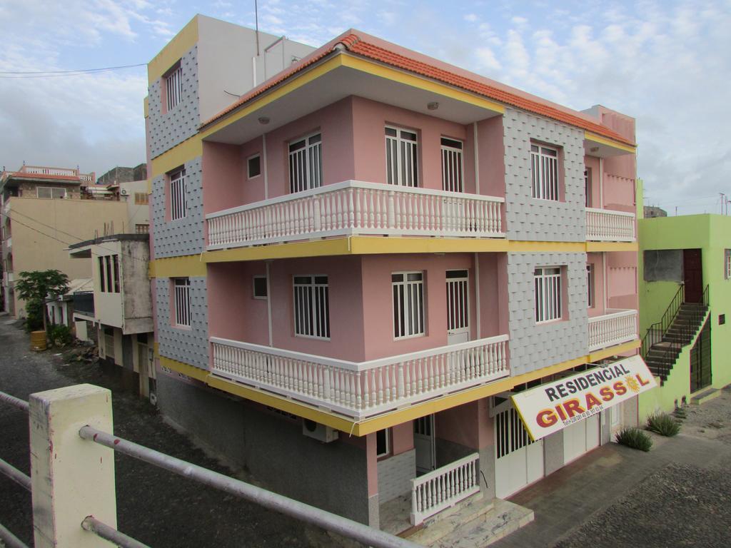 Residencial Girassol, Lda Bed & Breakfast Sao Filipe Bagian luar foto